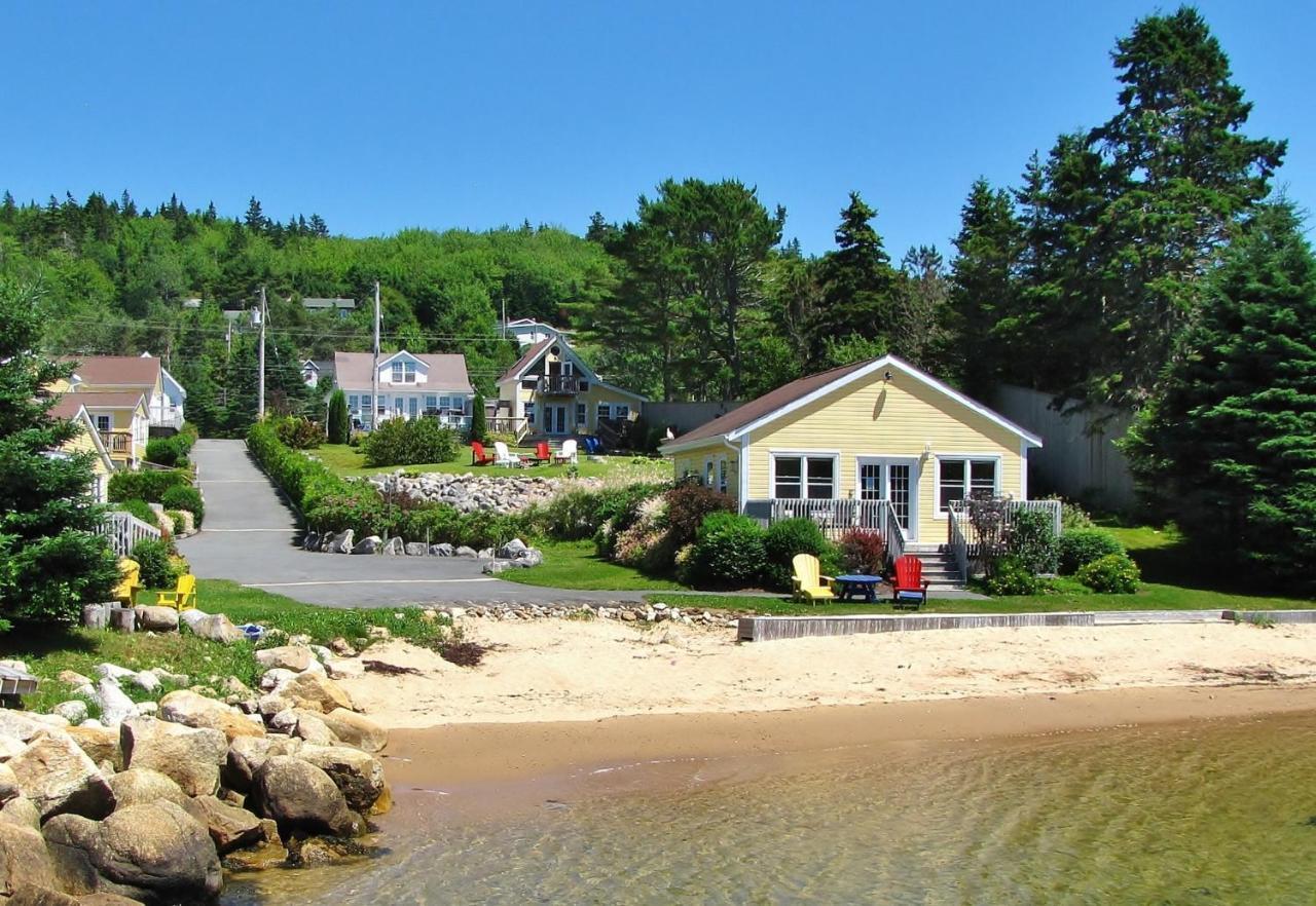 Larinda'S Landing Oceanfront Cottages Halifax Exterior foto