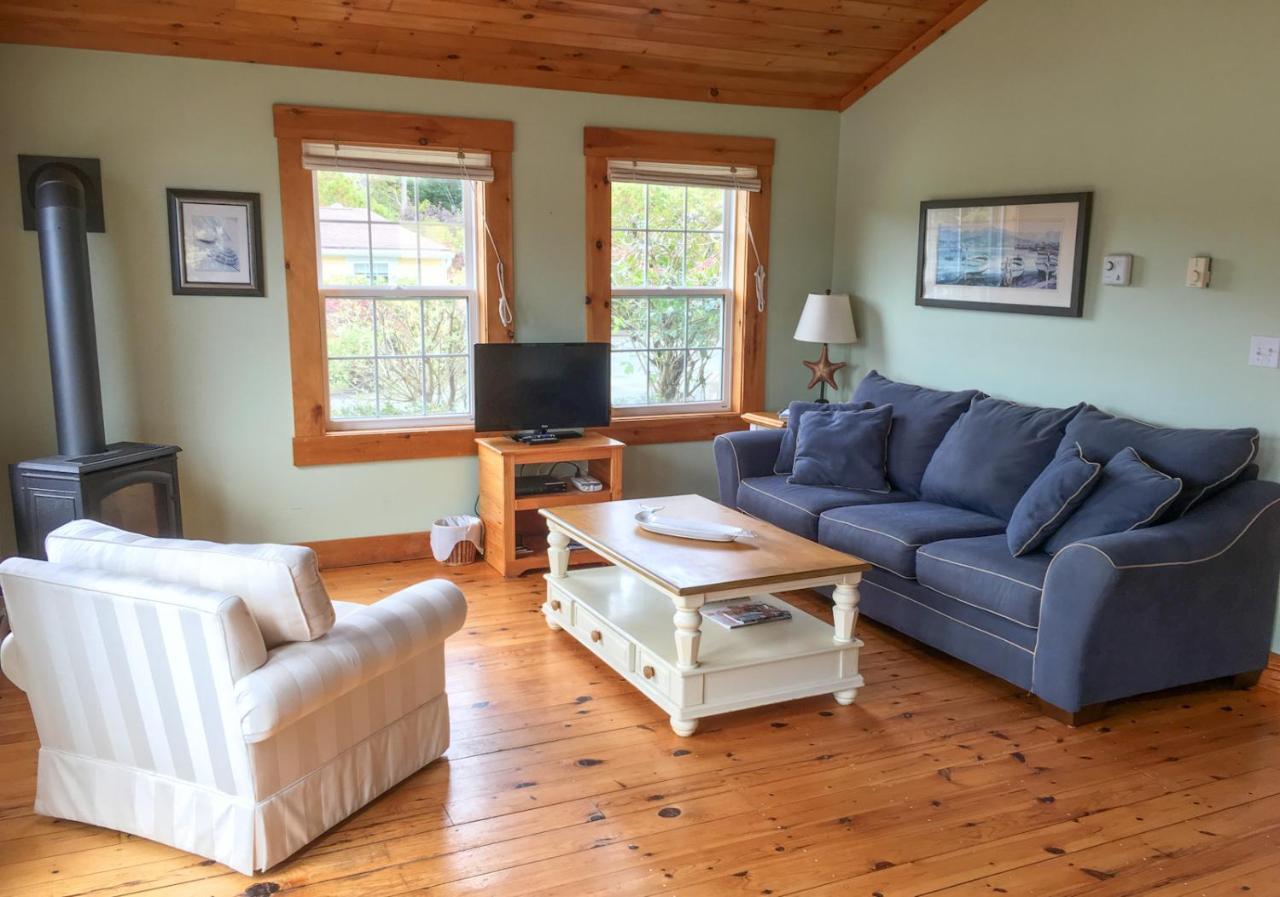 Larinda'S Landing Oceanfront Cottages Halifax Exterior foto
